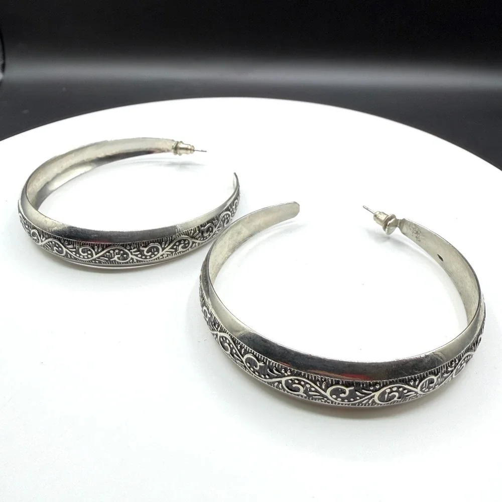 Silver Tone Paisley Scroll Hoop Earrings Large Boho Textured Statement Jewelry